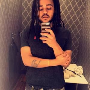 Meet your Posher, Charles